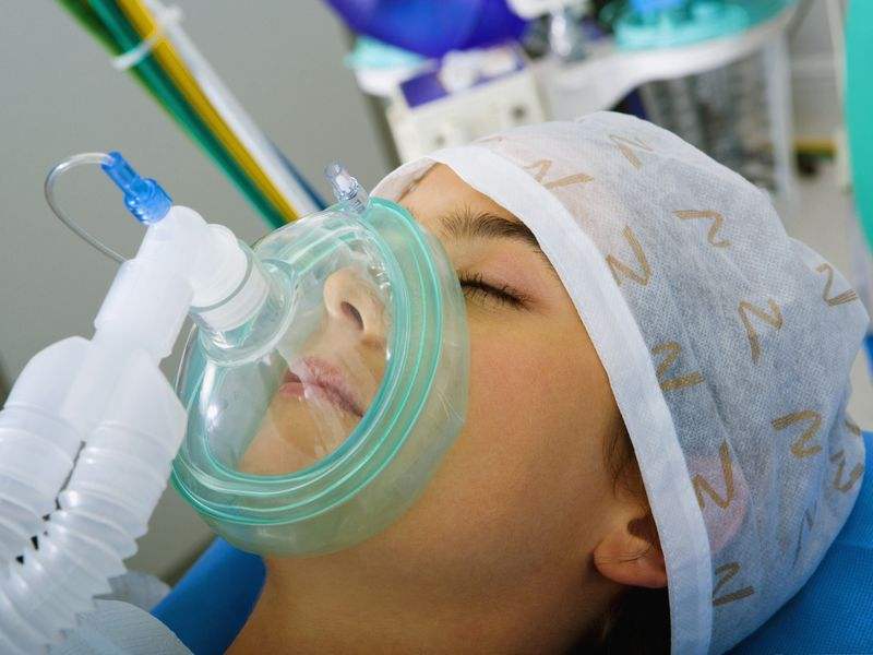 无创呼吸机对肺循环和全身氧运输量的影响